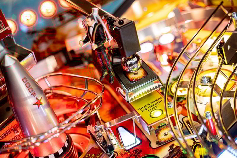 James Bond 007 Premium Pinball Machine