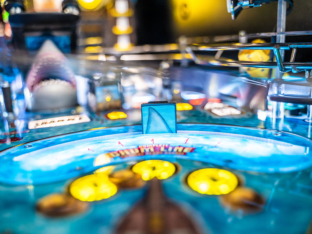 Jaws Premium Pinball Machine