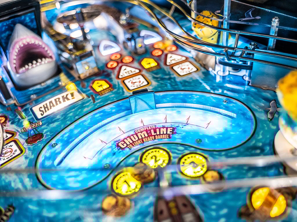Jaws Premium Pinball Machine